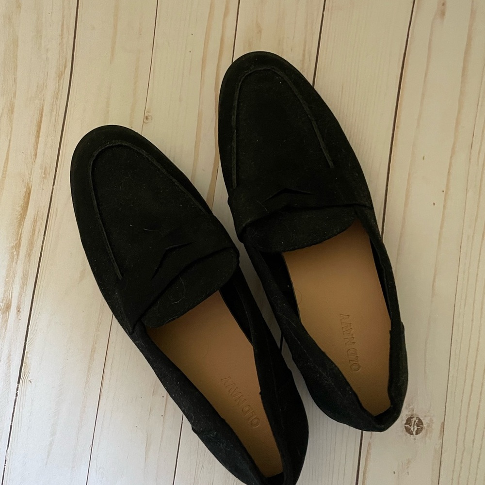 Old Navy slip on loafers - women’s